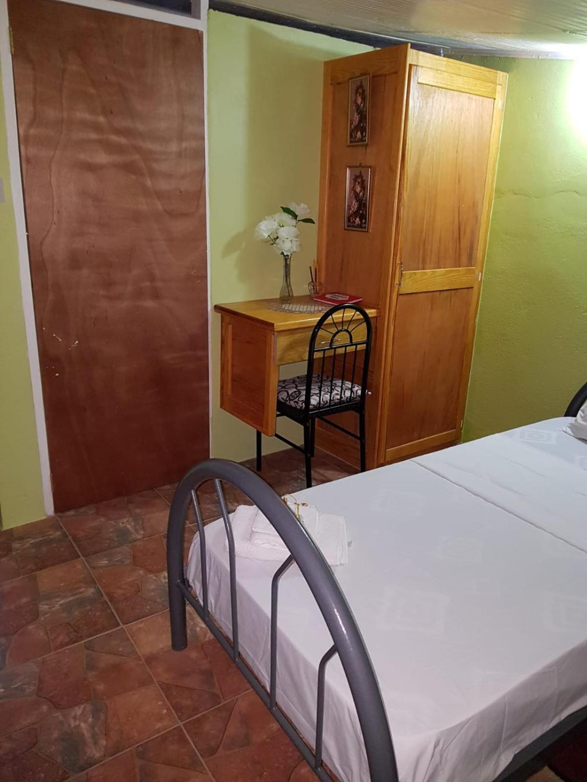 Salz Cozy Inn Roseau Esterno foto